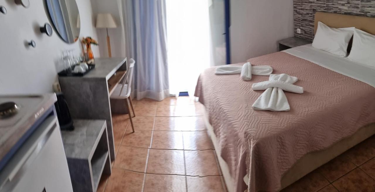Loutro Holidays Bagian luar foto